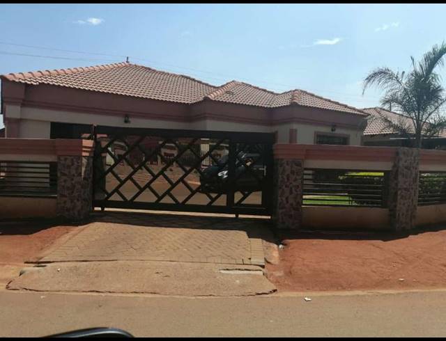 3 BEDROOM HOUSE FOR SALE IN NORTHAM